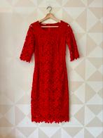 Vanilia midi kokerjurk kant bloem rood S/36, Vanilia, Ophalen of Verzenden, Zo goed als nieuw, Knielengte