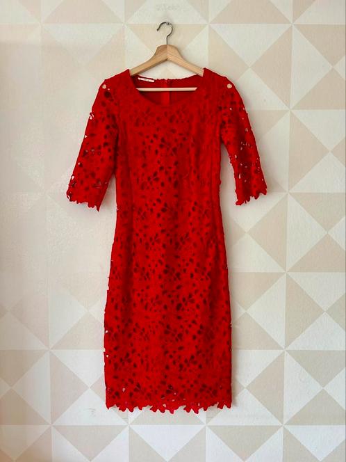 Vanilia midi kokerjurk kant bloem rood S/36, Kleding | Dames, Jurken, Zo goed als nieuw, Maat 36 (S), Rood, Knielengte, Ophalen of Verzenden