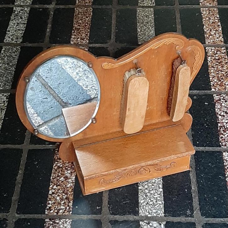 Spiegel met 2 borstels en handschoenenbakje wand, Antiek en Kunst, Antiek | Woonaccessoires, Ophalen