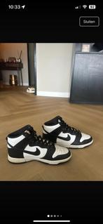 Nike jordan 1 mid dunk panda, Ophalen of Verzenden, Zo goed als nieuw