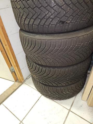 Semperit Speed Grip winterbanden met velgen beschikbaar voor biedingen