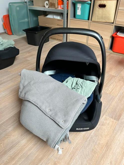 Maxi-Cosi Tinca autostoel + verkleiner, hoes & voetenzak, Kinderen en Baby's, Autostoeltjes, Zo goed als nieuw, Maxi-Cosi, 0 t/m 13 kg
