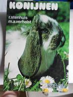 boekje konijnen R. Stenhuis - M.A. Verhelst - 1980, Boeken, Dieren en Huisdieren, Gelezen, R. Stenhuis, Konijnen of Knaagdieren