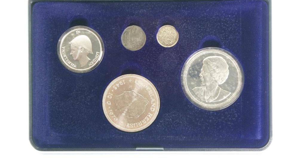 Nederland Bevrijdingscollectie 1945-1995 50 jaar Bevrijding, Postzegels en Munten, Munten | Nederland, Setje, Koningin Beatrix