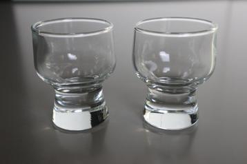 2 x borrelglaasjes borrel glazen glaasjes zgan beschikbaar voor biedingen