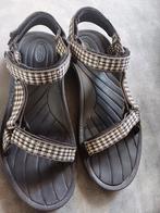 Leuke TEVA traveler sandalen 41/42  bergzool in goede staat, Ophalen of Verzenden, Gedragen, Sandalen of Muiltjes