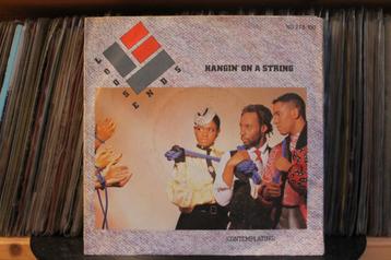 7" Single Loose Ends - Hangin' On A String / A Little Spic beschikbaar voor biedingen
