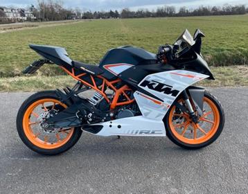 KTM RC 390 (bj 2015) beschikbaar voor biedingen