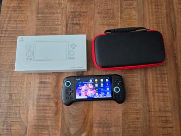 Anbernic RG556 "retro" gaming handheld beschikbaar voor biedingen