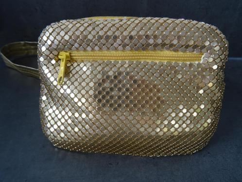 Gouden heuptasje heuptas goud metaal tasje metallic, Sieraden, Tassen en Uiterlijk, Overige Accessoires, Zo goed als nieuw, Ophalen of Verzenden