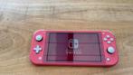 Nintendo Switch Lite + Hoes + Lader, Ophalen, Zo goed als nieuw, Zonder controller, Switch Original