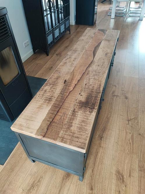 Industrial tv meubel annex dressoir, Huis en Inrichting, Kasten | Televisiemeubels, Gebruikt, Minder dan 100 cm, 150 tot 200 cm