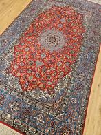 Vintage handgeknoopt perzisch tapijt isfahan 258x140, Info@SlatsAntiek.nl, 100 tot 150 cm, Perzisch, 200 cm of meer