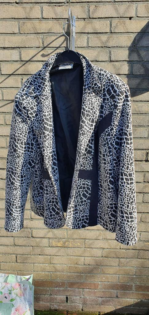 te koop wit zwart dames jas maat 50, Kleding | Dames, Jassen | Winter, Nieuw, Maat 46/48 (XL) of groter, Overige kleuren, Ophalen of Verzenden
