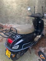 Zwarte scooter, Fietsen en Brommers, Brommeronderdelen | Scooters, Ophalen of Verzenden, Gebruikt, Overige typen, Overige merken