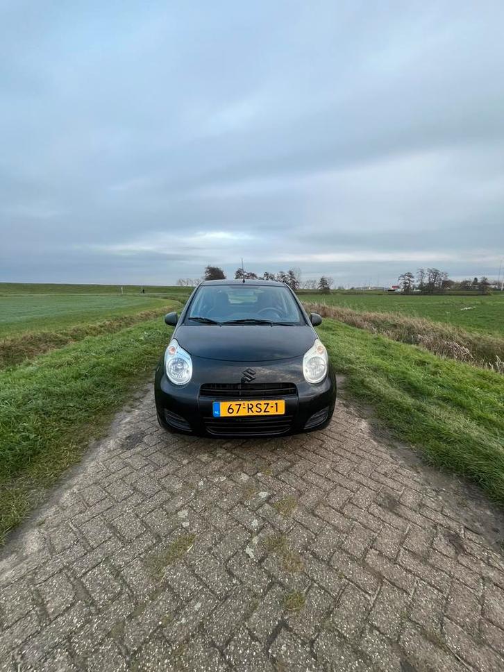 Suzuki Alto 1.0 2011 Zwart / APPLE CARPLAY / AIRCO /, Auto's, Suzuki, Particulier, Alto, Airconditioning, Apple Carplay, Bluetooth