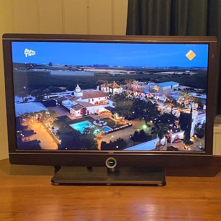 Prima Loewe. televisie - 80cm / 32" beelddiagonaal, Audio, Tv en Foto, Televisies, Gebruikt, LED, 40 tot 60 cm, Full HD (1080p)