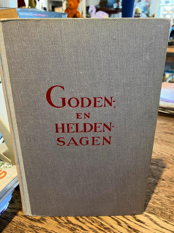 Goden en Heldensagen, 1948, Antiek en Kunst, Antiek | Boeken en Bijbels, Ophalen of Verzenden