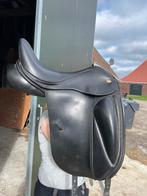 17 inch kent en master zadel, Dieren en Toebehoren, Paarden en Pony's | Zadels, Ophalen, Dressuur