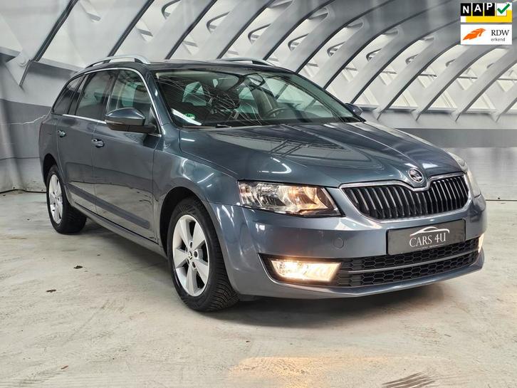 Skoda Octavia Combi 1.2 TSI Greentech Elegance automaat, Auto's, Skoda, Bedrijf, Te koop, Octavia, ABS, Airbags, Airconditioning
