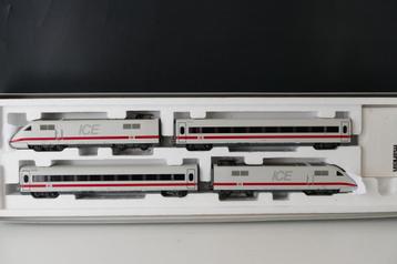 Marklin 39711 + 43723 + 43733 Hogesnelheidstrein ICE1 beschikbaar voor biedingen