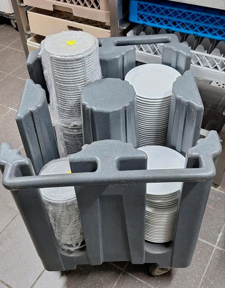 Borden Caddy met Borden - ca. 150 stuks, Huis en Inrichting, Keuken | Servies, Gebruikt, Bord(en), Overige stijlen, Ophalen