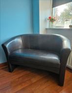 Zwarte kunstleren 2-zits bank - Zo goed als nieuw!, Ophalen, Minder dan 75 cm, Tweepersoons, Zo goed als nieuw