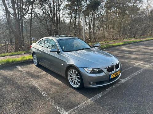 BMW 3-Serie (e92) 3.0 I 330 Coupe AUT 2007 Grijs, Auto's, BMW, Particulier, 3-Serie, ABS, Adaptieve lichten, Airbags, Airconditioning
