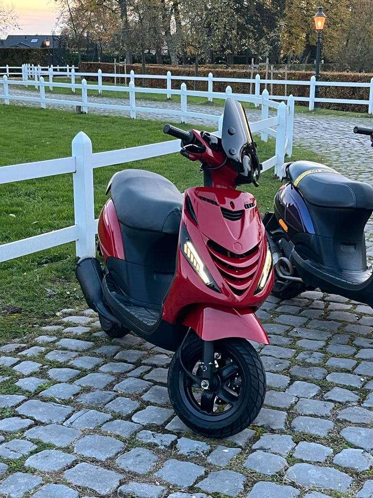 Zip 150cc, Fietsen en Brommers, Snorfietsen en Snorscooters, Gebruikt, Piaggio, Benzine, Ophalen