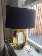 Design tafellamp Taba goud met zwarte lampenkap, Huis en Inrichting, Lampen | Tafellampen, Ophalen, Zo goed als nieuw, Minder dan 50 cm