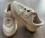 Adidas Ozweego Sneakers - Maat 37 1/3, Adidas, Beige, Ophalen of Verzenden, Sneakers of Gympen