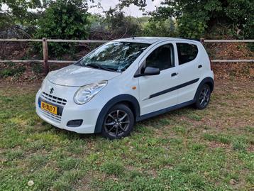 Suzuki Alto 1.0 2012 Wit beschikbaar voor biedingen