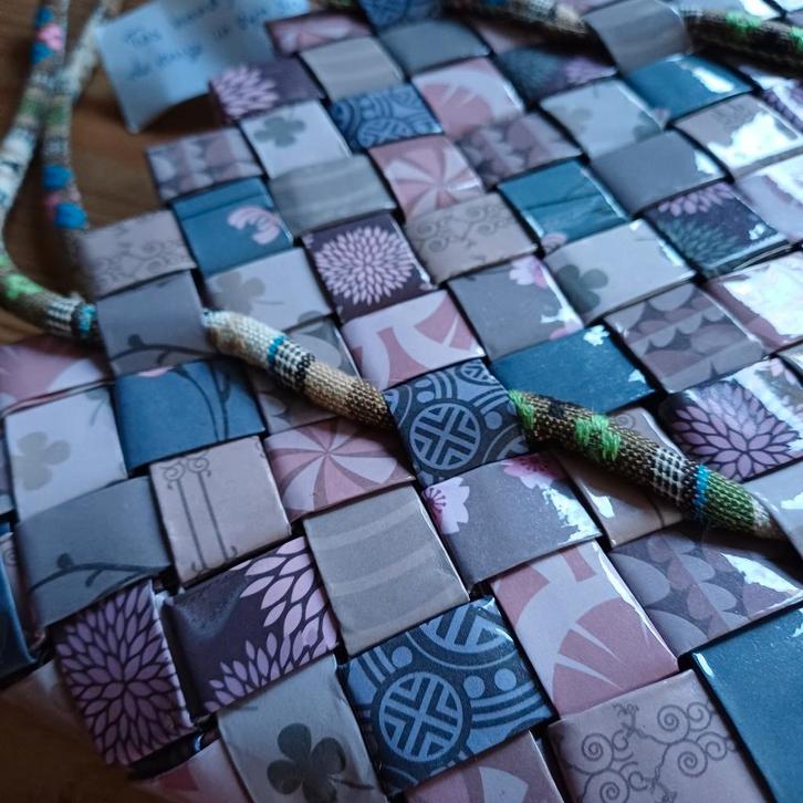 Handgemaakte patchwork tas, Sieraden, Tassen en Uiterlijk, Tassen | Damestassen, Nieuw, Avondtasje, Ophalen of Verzenden