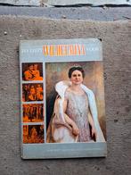 Boek over Koningin Wilhelmina, Ophalen of Verzenden, 20e eeuw of later, Gelezen, Onbekend