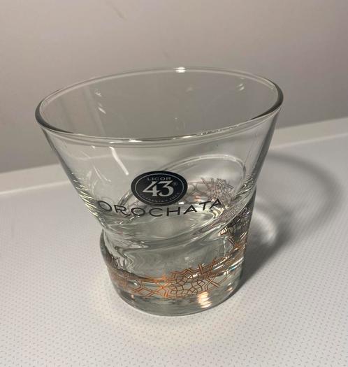 1 Licor 43 Cuarenta y tres glas met verzwaarde bodem, h. 8,5, Verzamelen, Glas en Borrelglaasjes, Zo goed als nieuw, Borrel- of Shotglas