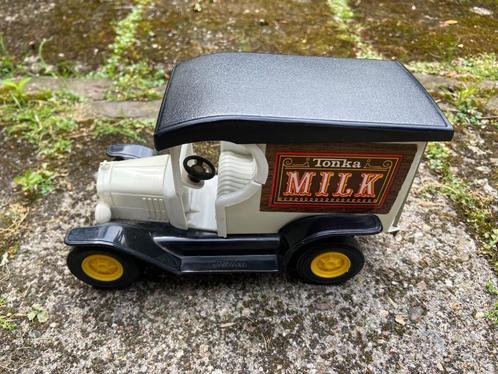 TONKA – melkbestelwagen / Milk Delivery Truck, Hobby en Vrije tijd, Modelauto's | Overige schalen, Gebruikt, Bus of Vrachtwagen