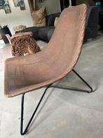 Ikea rieten stoel. Donker bruin met zwart onder stel., Huis en Inrichting, Ophalen, Bruin, Eén
