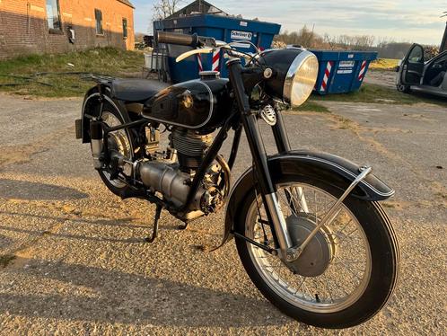 BMW R25/3  1954 , 2 e eigenaar mooie originele motorfiets, Motoren, Motoren | Oldtimers, Ophalen of Verzenden