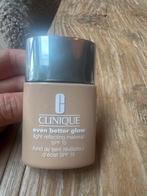 Clinique Even Better Glow CN 10 Alabaster Foundation, Gebruikt, Gehele gezicht, Beige, Ophalen of Verzenden