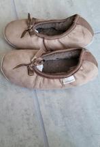 Shepherd schapenvacht pantoffels nieuw vallen als maat 32, Ophalen of Verzenden, Nieuw, Meisje, Overige typen