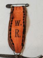 Zilveren schaats speldje met initialen W.R., Verzamelen, Ophalen of Verzenden