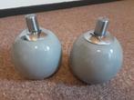 2 identieke oliebranders, grijs bolvorm, Huis en Inrichting, Lampen | Plafondlampen, Nieuw, Ophalen