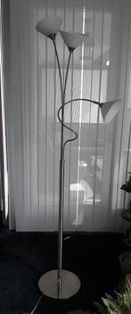Staande rvs lamp, Ophalen, Zo goed als nieuw, Metaal, 150 tot 200 cm