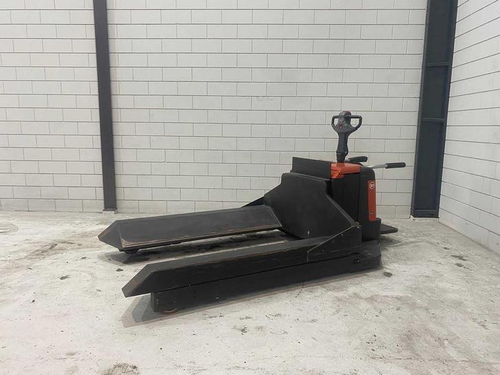 BT - 2008 - LPE240 - Elektrische palletwagen, Zakelijke goederen, Machines en Bouw | Heftrucks en Intern transport, Palletwagen