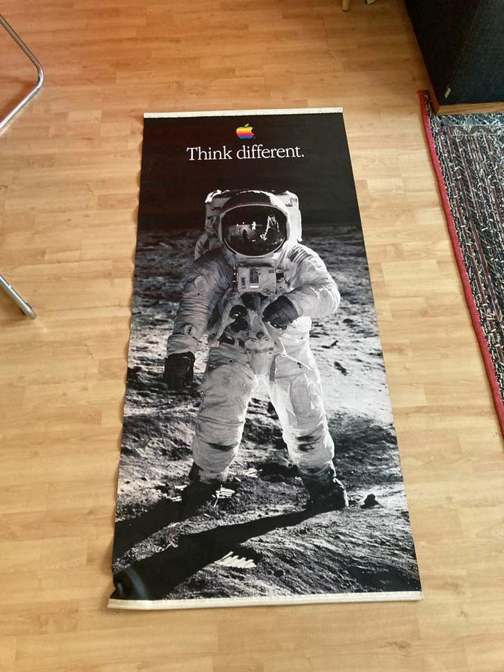 Vintage Apple 'Think Different' Poster, Verzamelen, Posters, Gebruikt, Reclame, Deurposter of groter, Rechthoekig Staand, Verzenden