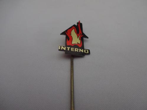 Speldje van INTERNO, Verzamelen, Speldjes, Pins en Buttons, Zo goed als nieuw, Speldje of Pin, Merk, Ophalen of Verzenden