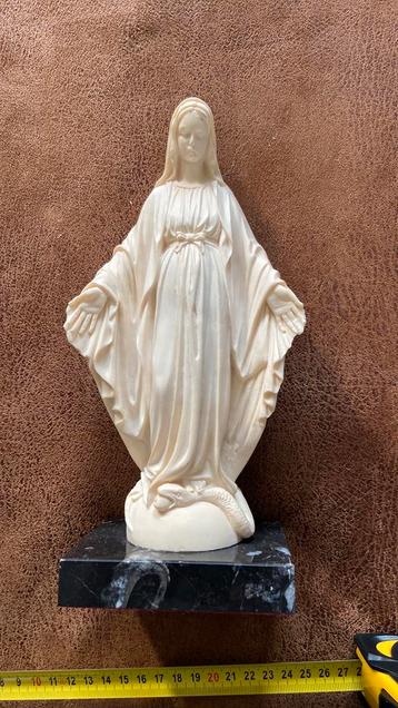 Maria beeld antiek beschikbaar voor biedingen