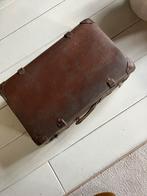 Zeer oude  koffer, Huis en Inrichting, Ophalen, Zo goed als nieuw, Vierkant