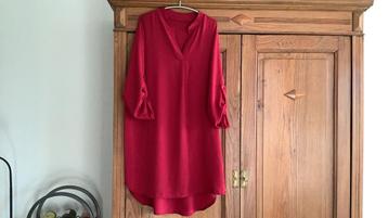 🍀Prachtig diep rood jurkje meer wijnrood🍀 beschikbaar voor biedingen