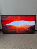 LG 47 inch televisie met muurbeugel, Ophalen, LED, Zo goed als nieuw, 100 cm of meer